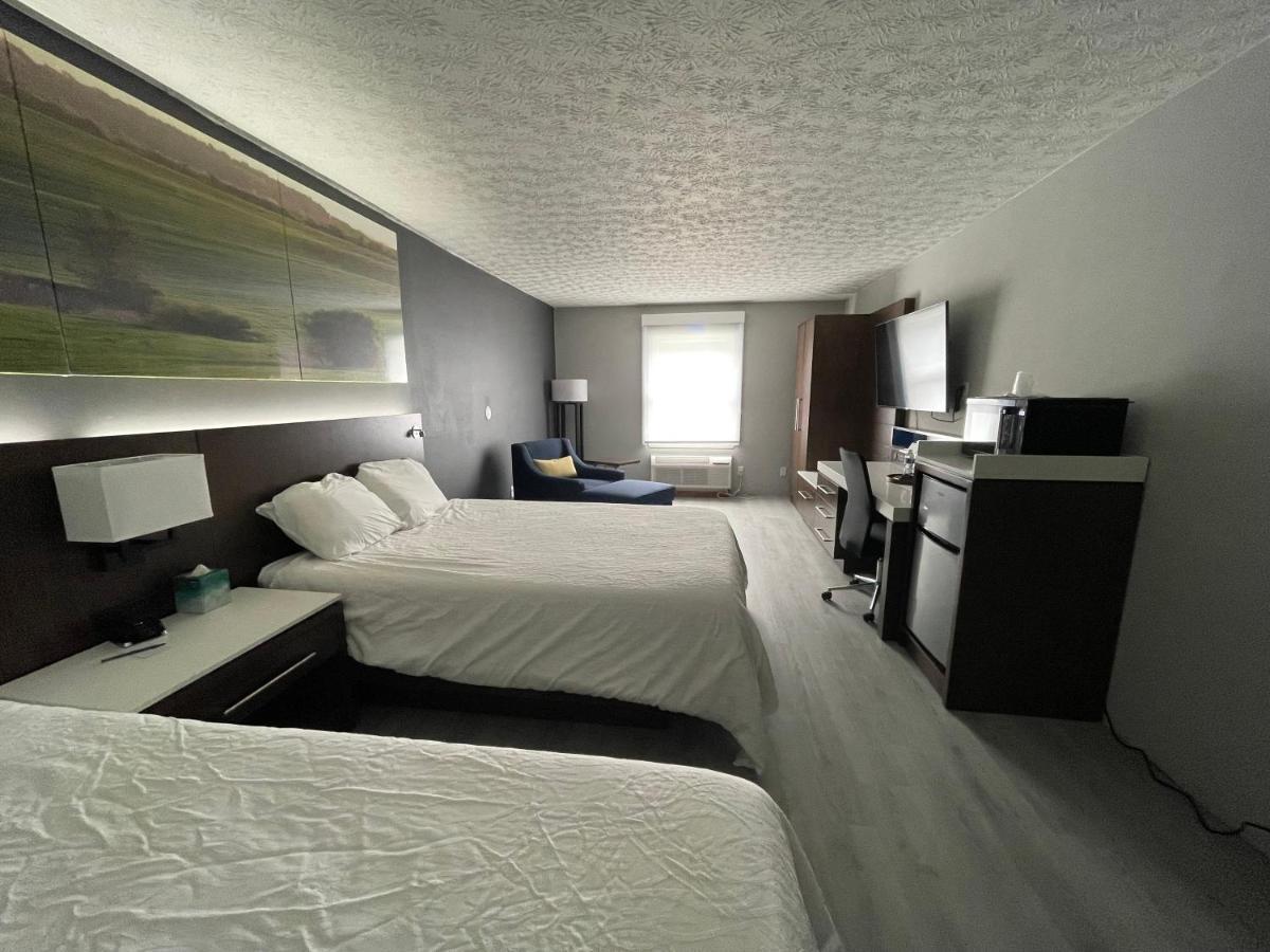 Luxor Inn & Suites, A Travelodge By Wyndham Elkins Exteriér fotografie